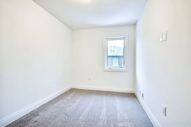 Additional image 31 of 14 Clear Valley Lane