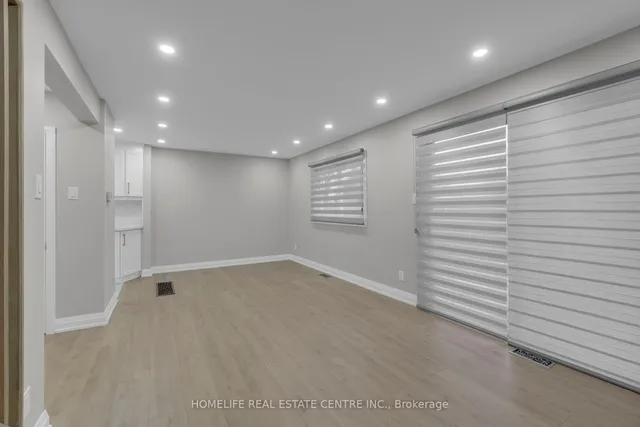 Additional image 12 of 11 Jason Sq