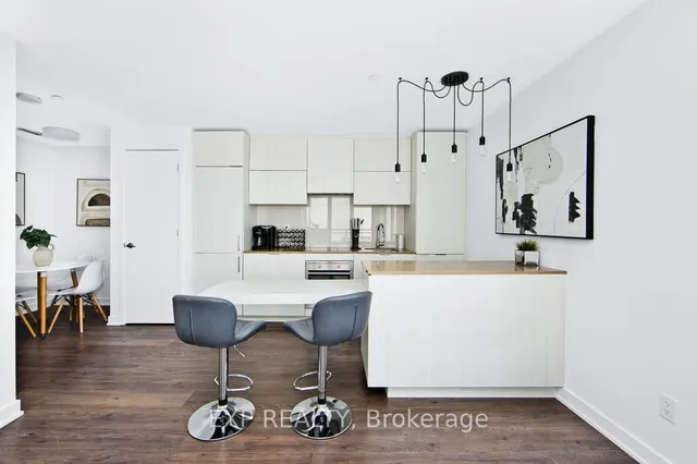Additional image 7 of 1990 Bloor St Unit 901