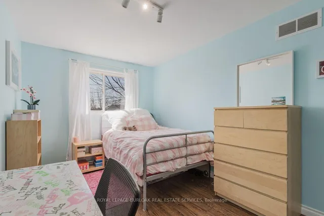 Additional image 22 of 66 Foxborough Dr