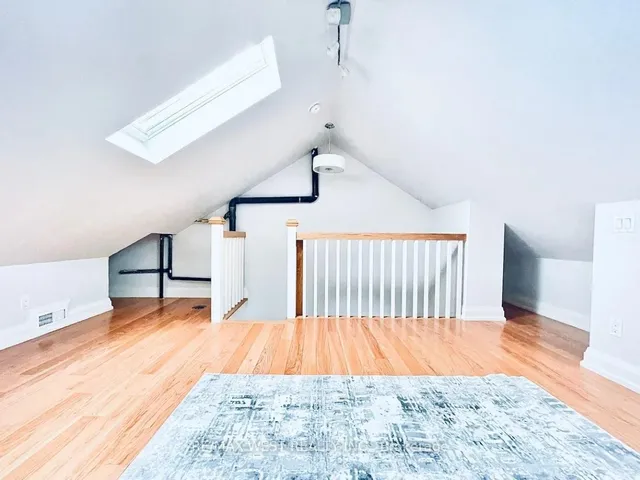 Additional image 14 of 18 Brock Ave