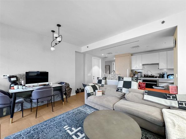 13327 39th Avenue #5Q, Flushing, NY 11354