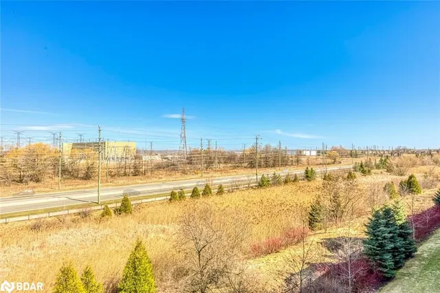 Additional image 16 of 1470 Main St E St