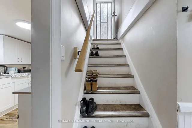 Additional image 17 of 142 Meighen Ave