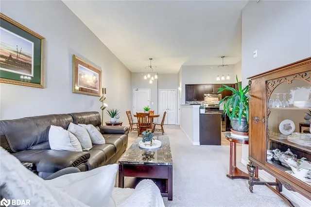 Additional image 13 of 1470 Main St E St