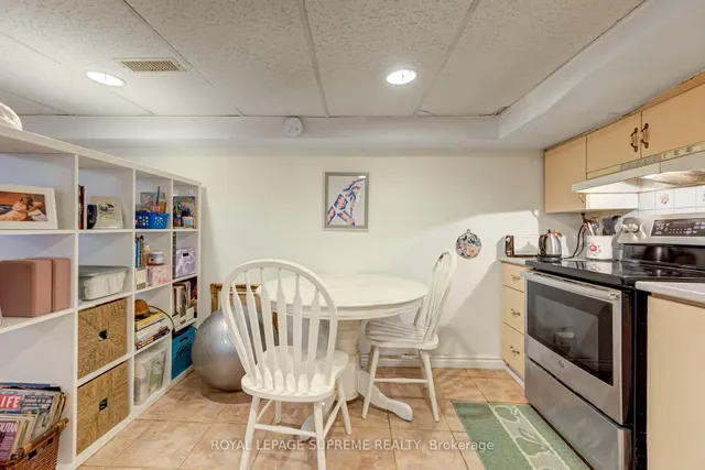 Additional image 26 of 112 Wallace Ave