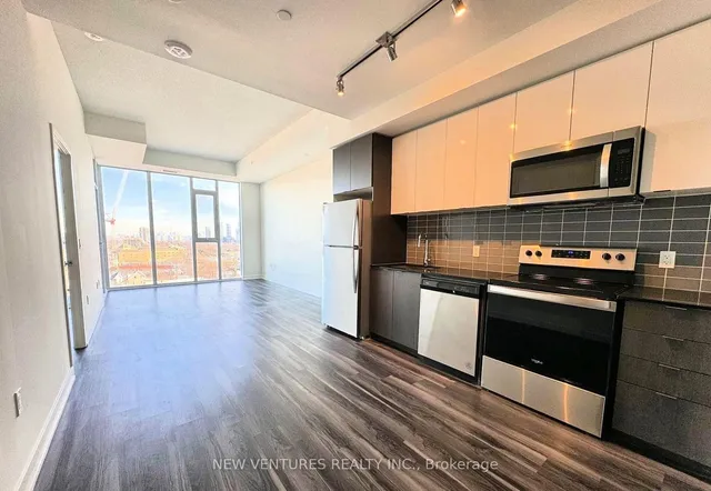 Additional image 2 of 859 The Queensway N/A Unit 821