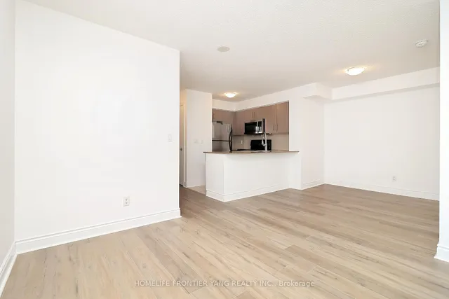 Additional image 9 of 12 Yonge St Unit 1206