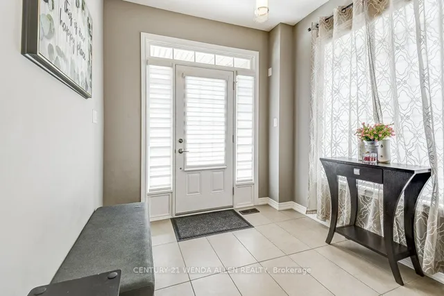 Additional image 5 of 215 Dundas St Unit 8