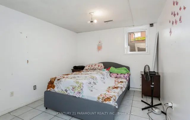 Additional image 35 of 106 Wildberry Cres