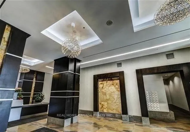 Additional image 7 of 18 Yonge St Unit 814