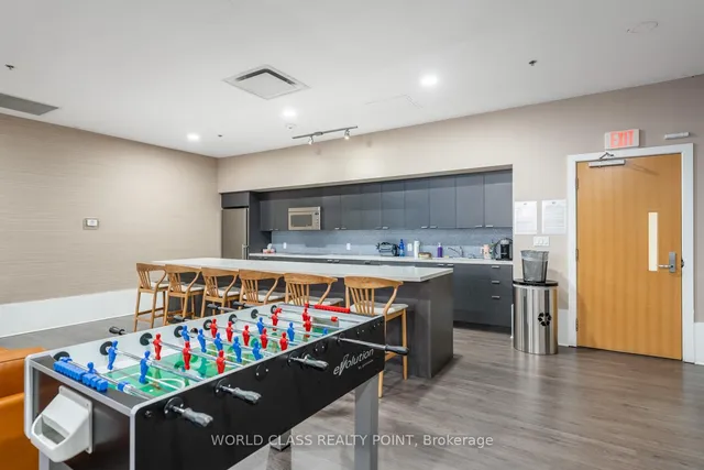 Additional image 27 of 375 King St Unit 705