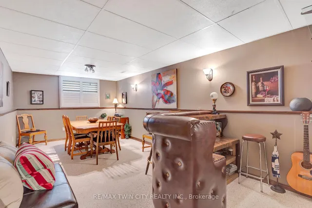 Additional image 30 of 158 Martinglen Cres