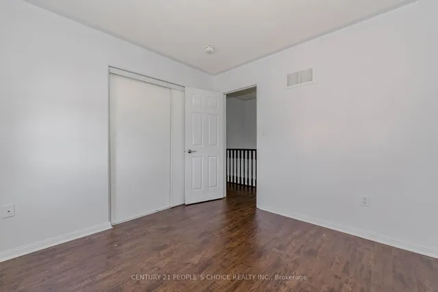 Additional image 32 of 29 Jessop Dr