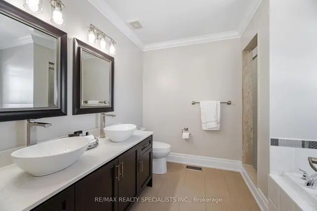 Additional image 23 of 122 Teal Crest Circ