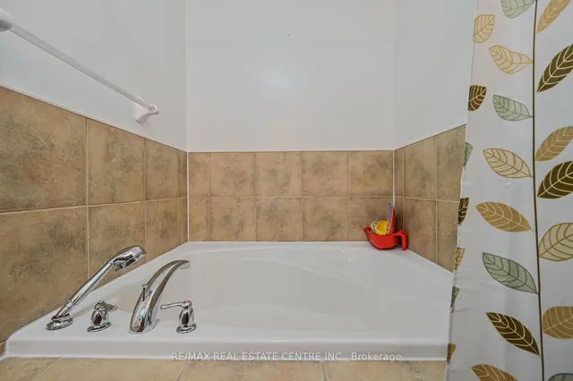 Additional image 33 of 91 Hollingsworth Circ