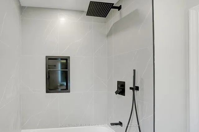 Additional image 25 of 8 Bellvare Cres