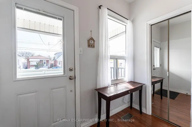 Additional image 5 of 174 East 24th St