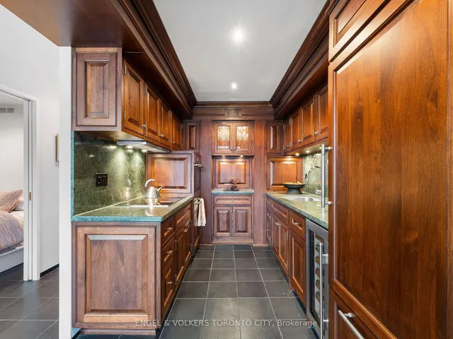 Additional image 14 of 35 Church St Unit 811