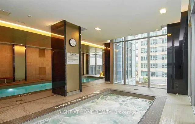 Additional image 35 of 98 Lillian St Unit 622