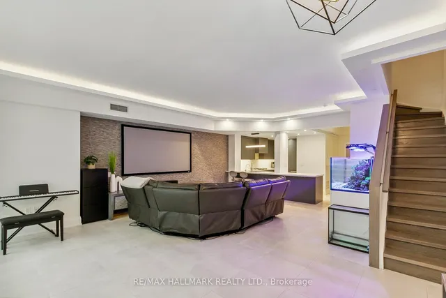 Additional image 12 of 39 Queens Quay Unit TH103