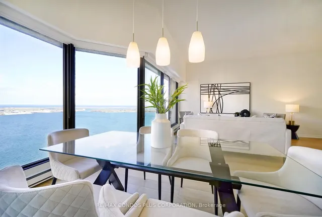 Additional image 20 of 65 Harbour Sq Unit 3603