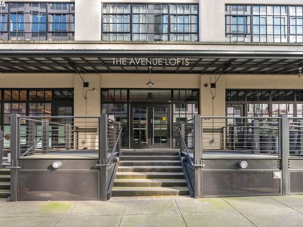 1400 NW Irving St, Portland, OR
