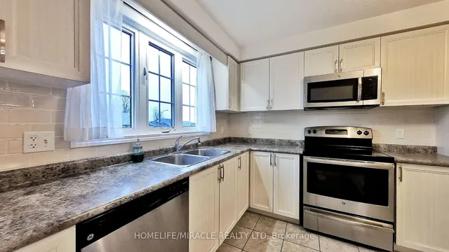 Additional image 18 of 184 Maitland St