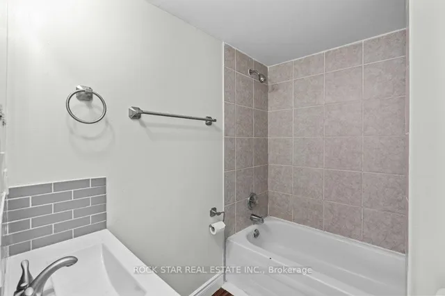 Additional image 21 of 937 Garth St