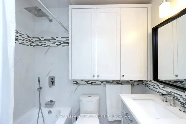 Additional image 18 of 55 Flora Dr