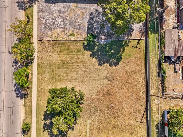 2812 Vaughn Blvd, Fort Worth, TX 76105