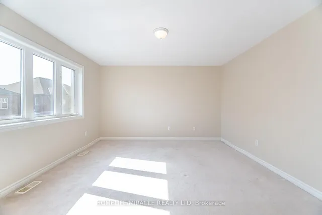 Additional image 31 of 18 Templeton Crt