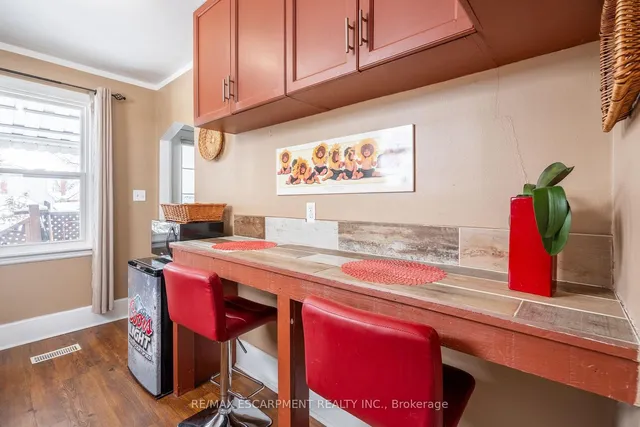 Additional image 14 of 119 East 17th St