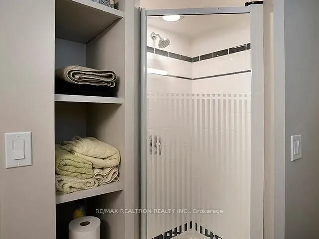 Additional image 29 of 252 Ellis Ave