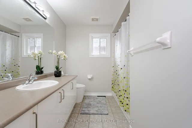 Additional image 28 of 19 Dolly Varden Dr