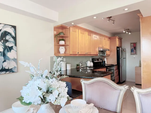 Additional image 12 of 260 Seneca Hill Dr Unit 505