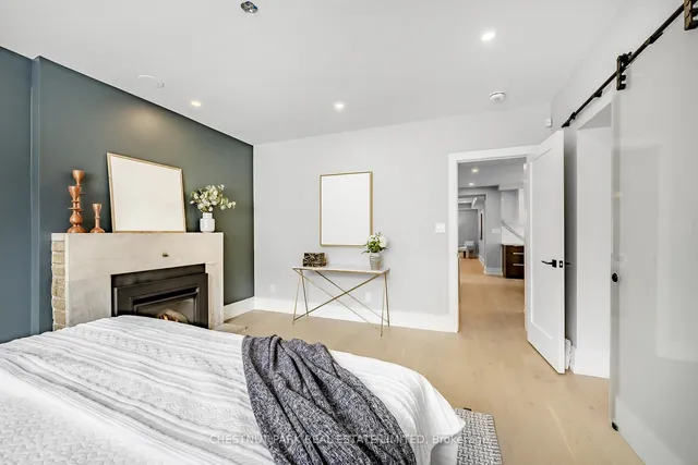 Additional image 25 of 15 Scarth Rd Unit 1