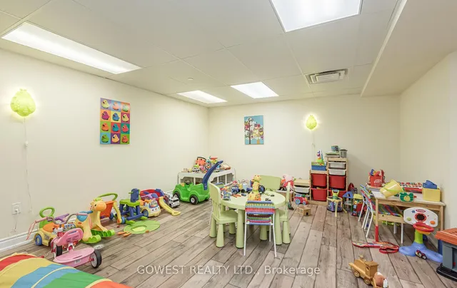 Additional image 37 of 61 Heintzman St Unit 1305