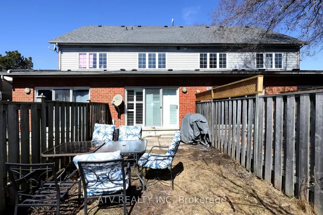 Additional image 34 of 2523 Gerrard St