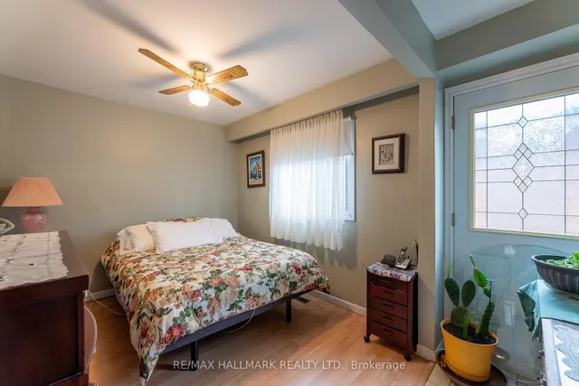 Additional image 23 of 258 Apache Tr