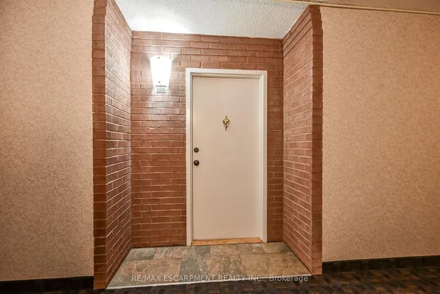 Additional image 30 of 1966 MAIN St Unit 502