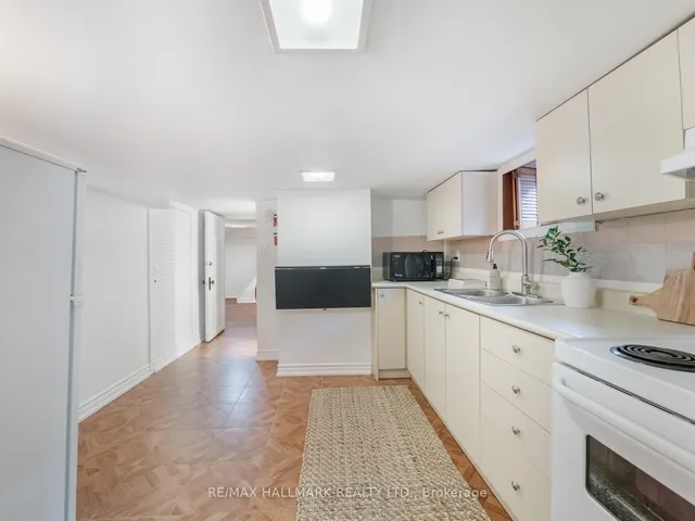 Additional image 39 of 32 Cambridge Ave