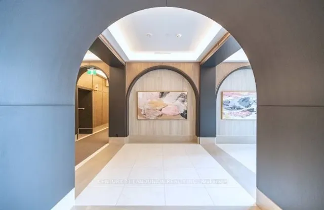 Additional image 4 of 30 Inn On The Park Dr Unit 302