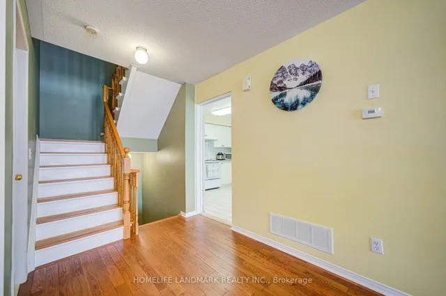 Additional image 5 of 83 Mondeo Dr Unit 212