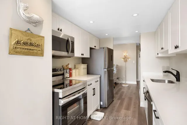 Additional image 17 of 3 Rowntree Rd Unit 302