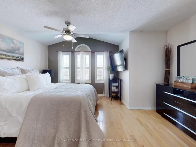 Additional image 25 of 4 Dunlop Crt