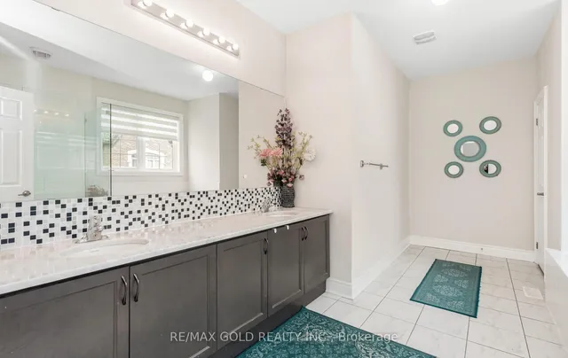 Additional image 27 of 4 Buttonwood Rd