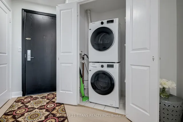 Additional image 36 of 90 Absolute Ave Unit 503