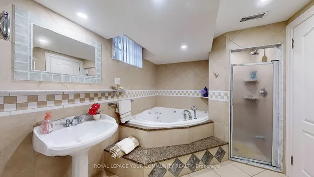 Additional image 28 of 75 Brewster Cres