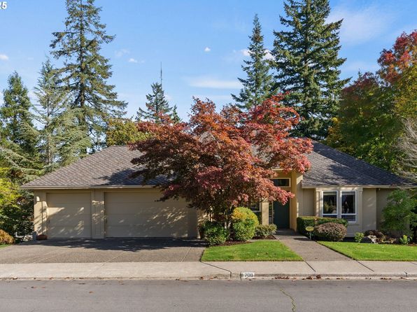 700 SW 67th Pl, Portland, OR 97225